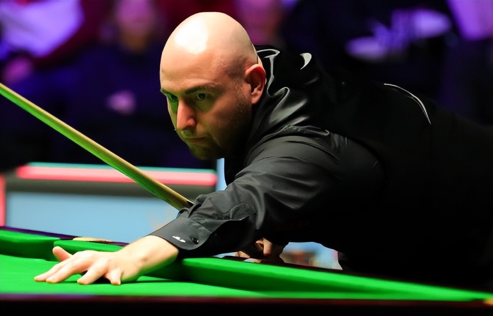 展现出强烈 展现出强烈