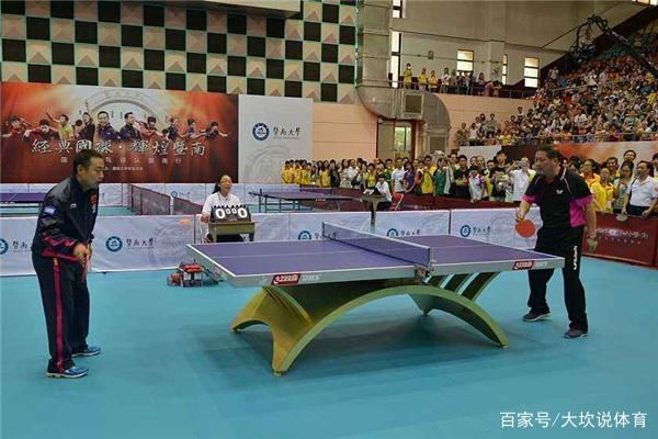 网球运动的 网球运动的