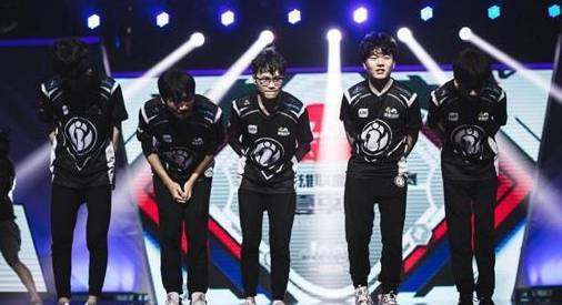 地的优秀高 地的优秀高